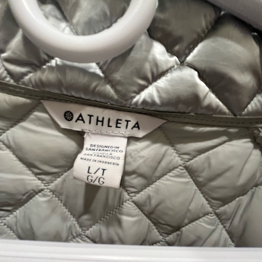 Athleta Whisper Featherless Metallic women’s jacket - Picture 4 of 4